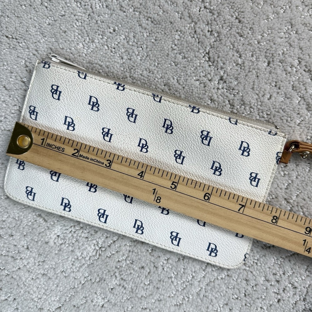 Dooney & Bourke Monogram Coated Canvas Wristlet White Blue Tan Leather Strap $98 - Picture 7 of 8